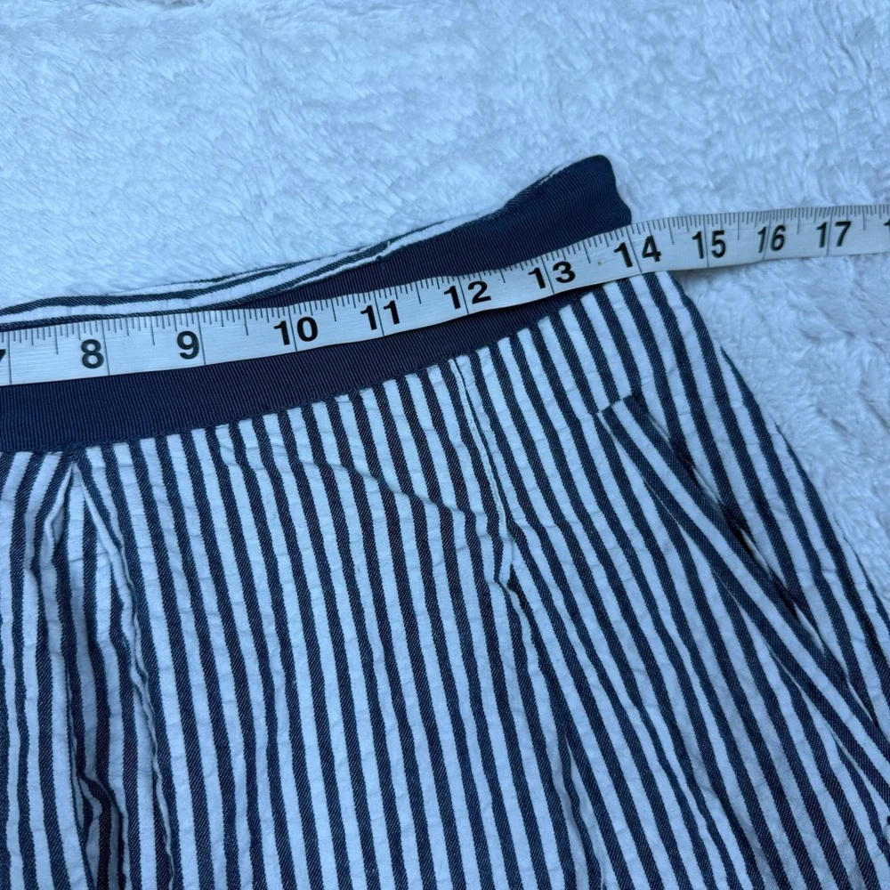 Banana Republic stylish mini